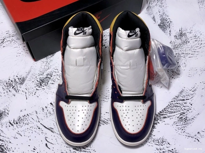 OW AQ0818-158 1 x AJ1 Jordan Off-Louis Air 0816